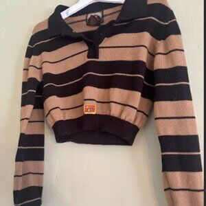 FB county long sleeve Charlie Brown crop top